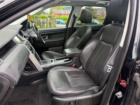 Land Rover Discovery Sport 2.0 Discovery Sport HSE TD4 Auto 4WD 5dr 12
