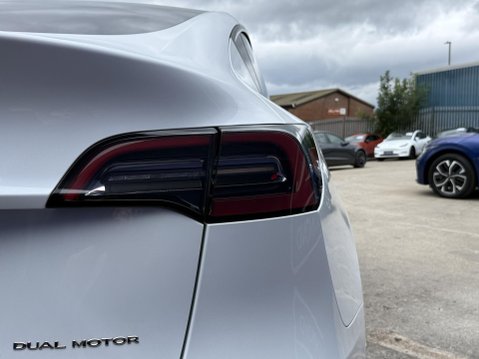 Tesla Model Y (Dual Motor) Long Range SUV 5dr Electric Auto 4WDE (384 bhp) 19