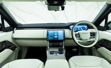 Land Rover Range Rover D350 First Edition 17