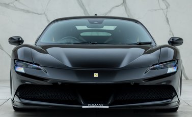 Ferrari SF90 Stradale 4