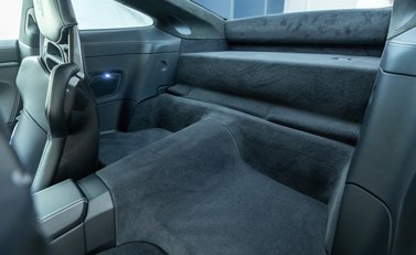 Porsche 911 GT3 TOURING (992) 16