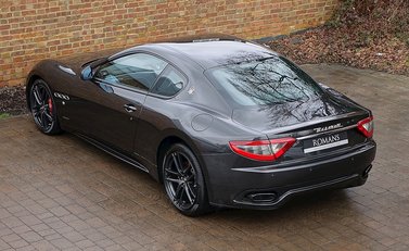 Maserati Granturismo Sport 12