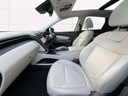 Hyundai TUCSON T-GDI ULTIMATE Petrol Hybrid 16
