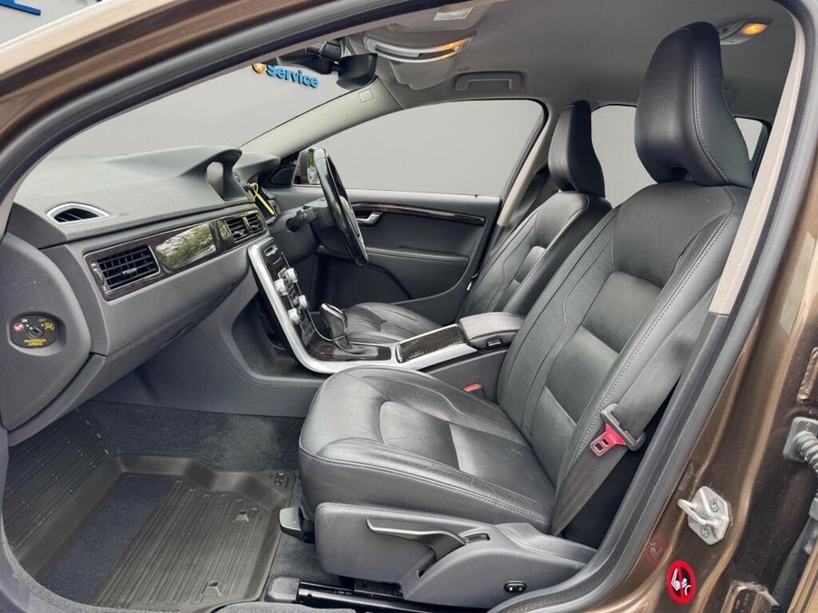 2015 Volvo V70 — image 40