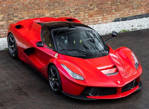 Ferrari LaFerrari 10
