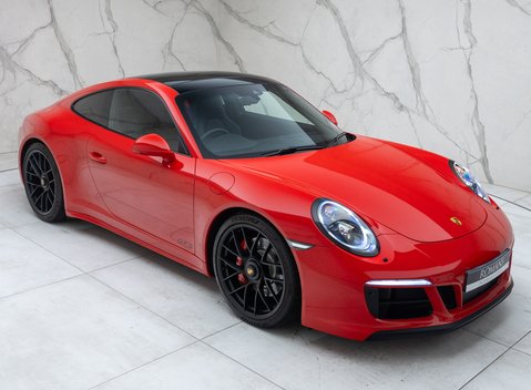 Porsche 911 Carrera 4 GTS (991.2) 11