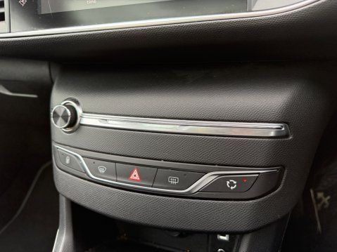 Peugeot 308 E-HDI FELINE 22