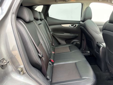 Nissan Qashqai 1.3 Qashqai Tekna DiG-T Semi-Auto 5dr 23