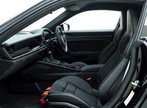 Porsche 911 (992) GT3 13