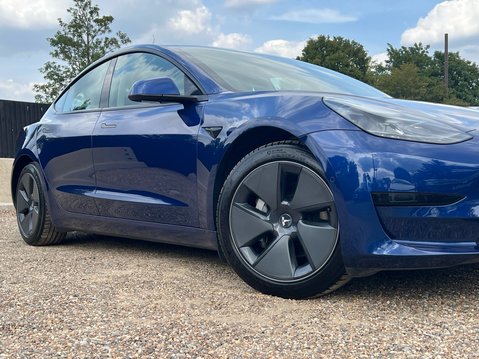Tesla Model 3 STANDARD RANGE PLUS 14