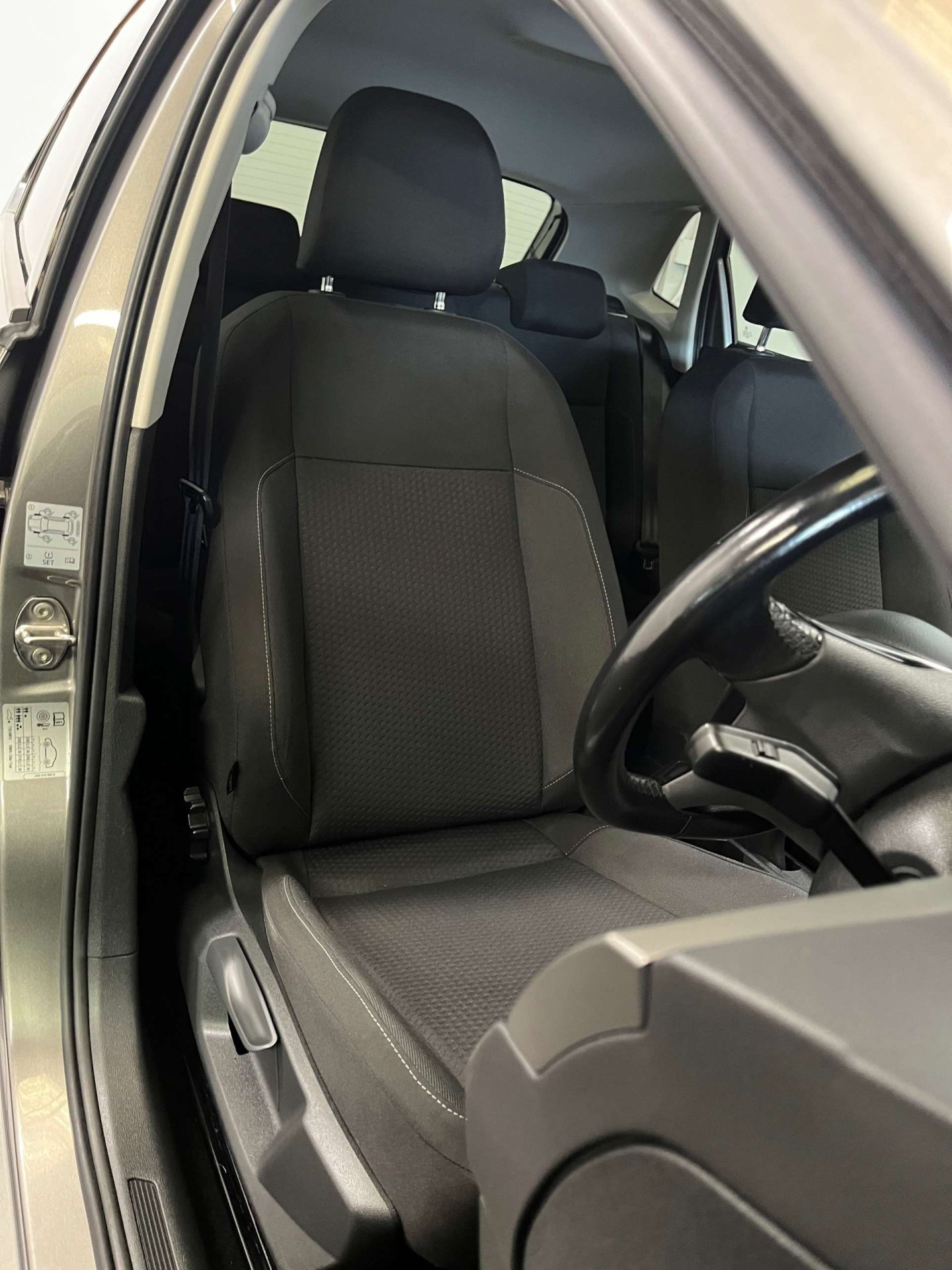 2021 Volkswagen Polo — image 10