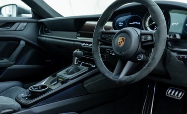 Porsche 911 GT3 (992) 10