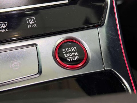 Audi RS7 4.0 TFSI V8 Carbon Black Sportback 5dr Petrol Tiptronic quattro Euro 6 (s/s 49