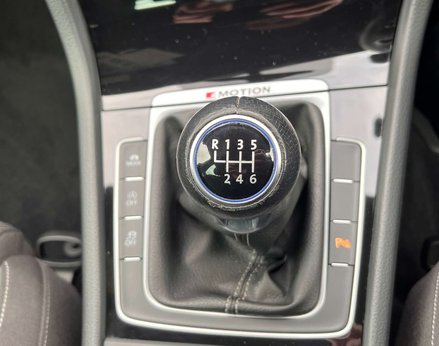 Volkswagen Golf 2.0 Golf R TSi 4WD 5dr 63