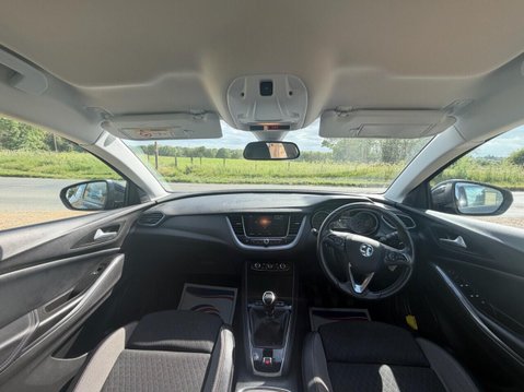 Vauxhall Grandland X 1.2 Turbo GPF Sport Nav SUV 5dr Petrol Manual Euro 6 (s/s) (130 ps) FSH & 2 18