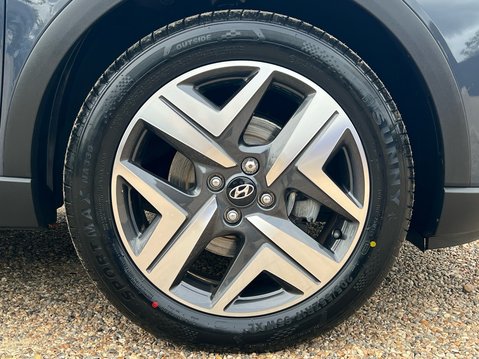Hyundai BAYON T-GDI PREMIUM DCT MHEV 4