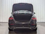 Mercedes-Benz E Class 2.0 E 300 AMG Line de Auto 4dr 43