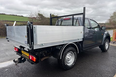 Isuzu D-Max ECB 1.9 TD Extra Cab Tipper 2