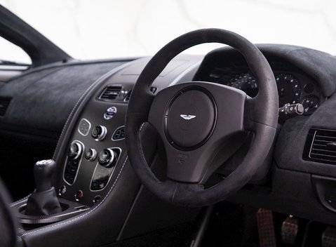 Aston Martin Vantage GT8 9