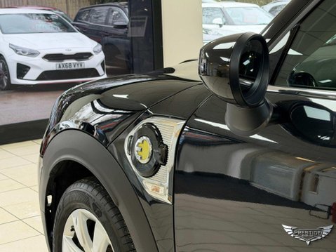 Mini Countryman 1.5 10kWh Cooper SE Classic Auto ALL4 Euro 6 (s/s) 5dr 11