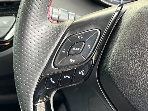 Toyota C-HR 2.0 VVT-h GR SPORT SUV 5dr Petrol Hybrid CVT Euro 6 (s/s) (184 ps) 20