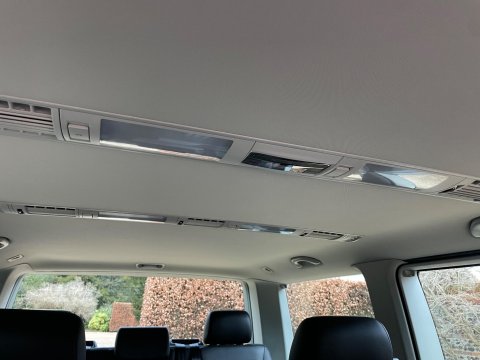 Volkswagen Caravelle 2.0 TDI Executive MPV 5dr Diesel DSG Euro 6 (s/s) (150 ps) 70