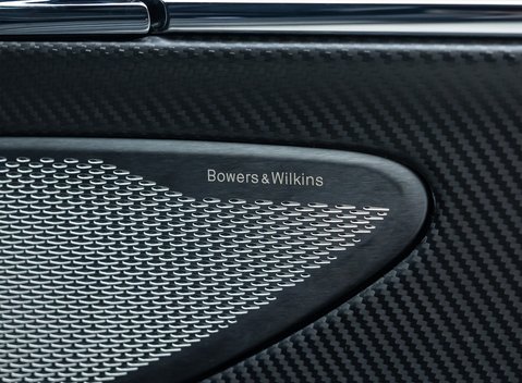 Aston Martin DB12 V8 25