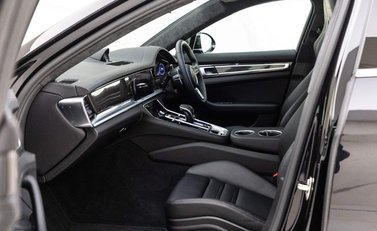Porsche Panamera TURBO PDK 10
