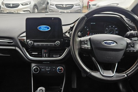Ford Fiesta 1.0T ZETEC 5 DOOR.. 5 SERVICES.1 PREVIOUS OWNER.SAT NAV..CLIMATE CONTROL.. 12