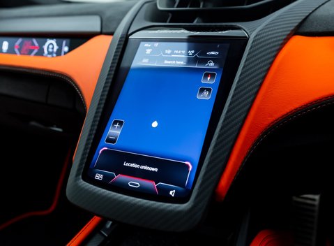 Lamborghini Revuelto 24