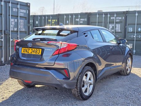 Toyota C-HR 1.8 VVT-h Icon SUV 5dr Petrol Hybrid CVT Euro 6 (s/s) (122 ps) 14