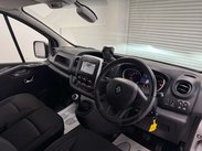 Renault Trafic 2.0 Trafic SL28 Sport Energy dCi 32