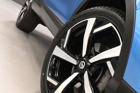 Nissan Qashqai 1.3 Qashqai N-Motion DiG-T 5dr 10