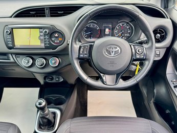 Toyota Yaris 1.5 VVT-i Icon Tech Euro 6 5dr