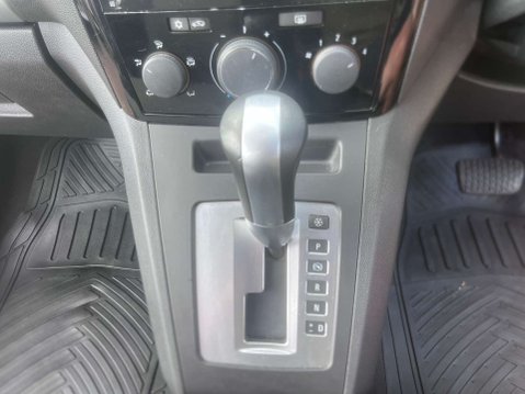 Vauxhall Zafira 1.9 CDTi Exclusiv MPV 5dr Diesel Auto Euro 4 (120 ps) 15