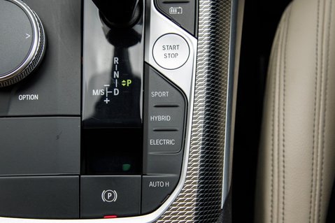 BMW 3 Series 330E M SPORT PHEV 40