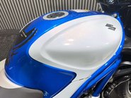 Suzuki Gladius 650 2010 ONLY 26K SV650 MOTOR MOT 08/27 SERVICED A2 650CC 24