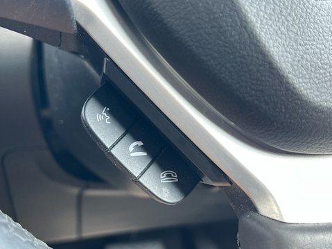 Suzuki Vitara SZ-T 32