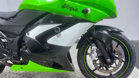 Kawasaki Ninja 2010 24K 33BHP 250CC SPORTS BIKE PROJECT SPARES OR REPAIR 18