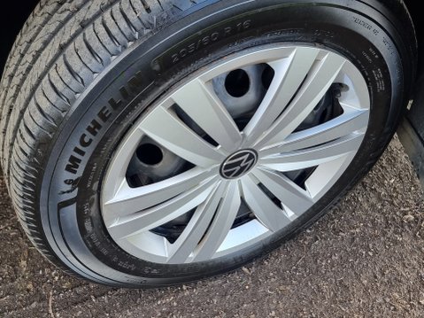 Volkswagen Caddy Maxi C20 TDI COMMERCE 12