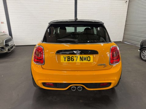 Mini Hatch 2.0 Cooper SD Auto 3dr 11