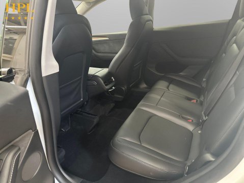 Tesla Model Y SUV 5dr Electric Auto RWD (346 ps) 1 Owner - Sensors - Bluetooth 21