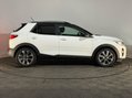 Kia Stonic CRDI FIRST EDITION 4