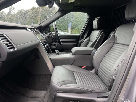 Land Rover Discovery 3.0 Discovery Dynamic HSE D MHEV Automatic 4WD 5dr 30