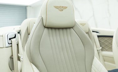 Bentley Continental GT V8 S Convertible Galene Edition 14