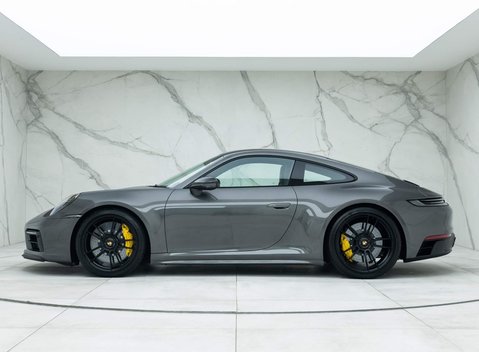 Porsche 911 Carrera GTS (992) 2