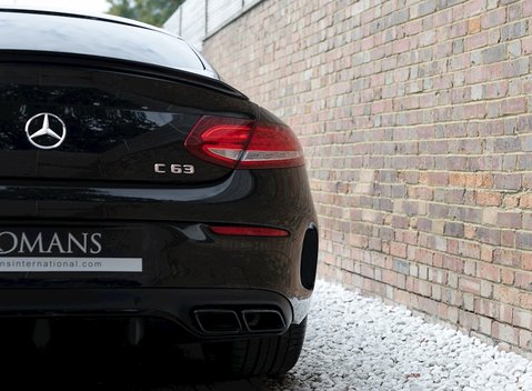 Mercedes-Benz C Class C63 Coupe 22