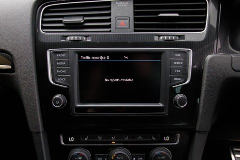 Volkswagen Golf GTI DSG 27