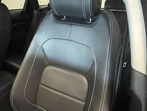 Jaguar F-Pace 2.0 F-PACE R-Sport AWD D Auto 4WD 5dr 45