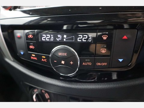 Nissan Navara 2.3 Navara Tekna dCi Auto 4WD 5dr 54
